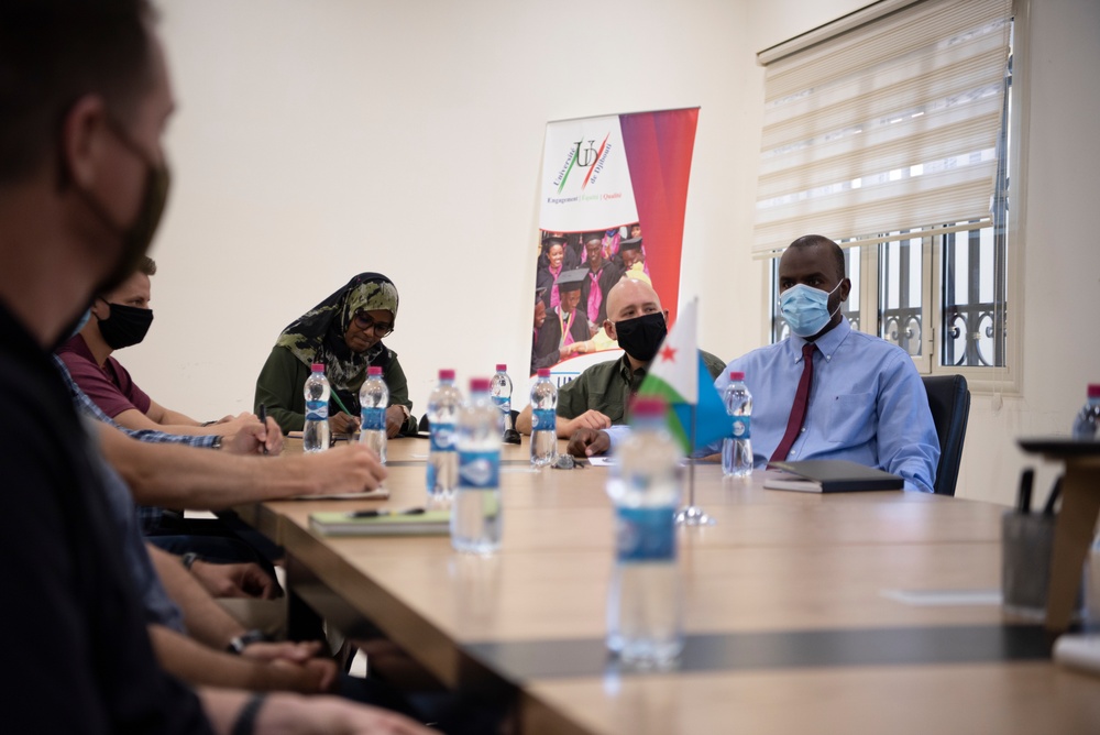 CJTF-HOA, Camp Lemonnier military engineers meet University of Djibouti faculty, students