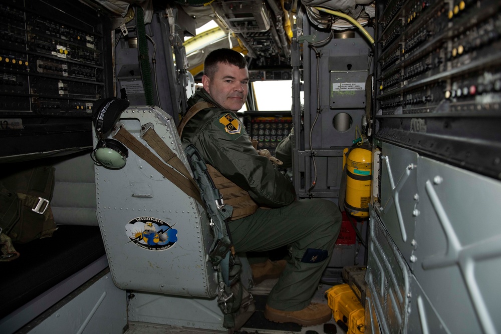 501st CSW commander gets familiar with B-52 mission