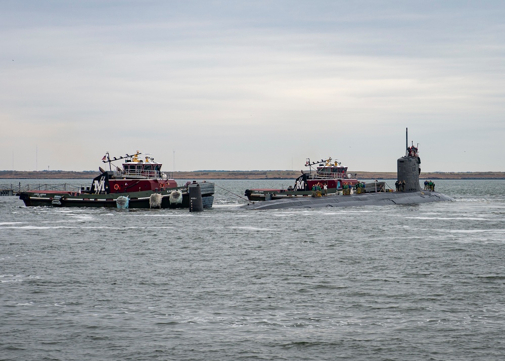 USS Washington Returns from Deployment