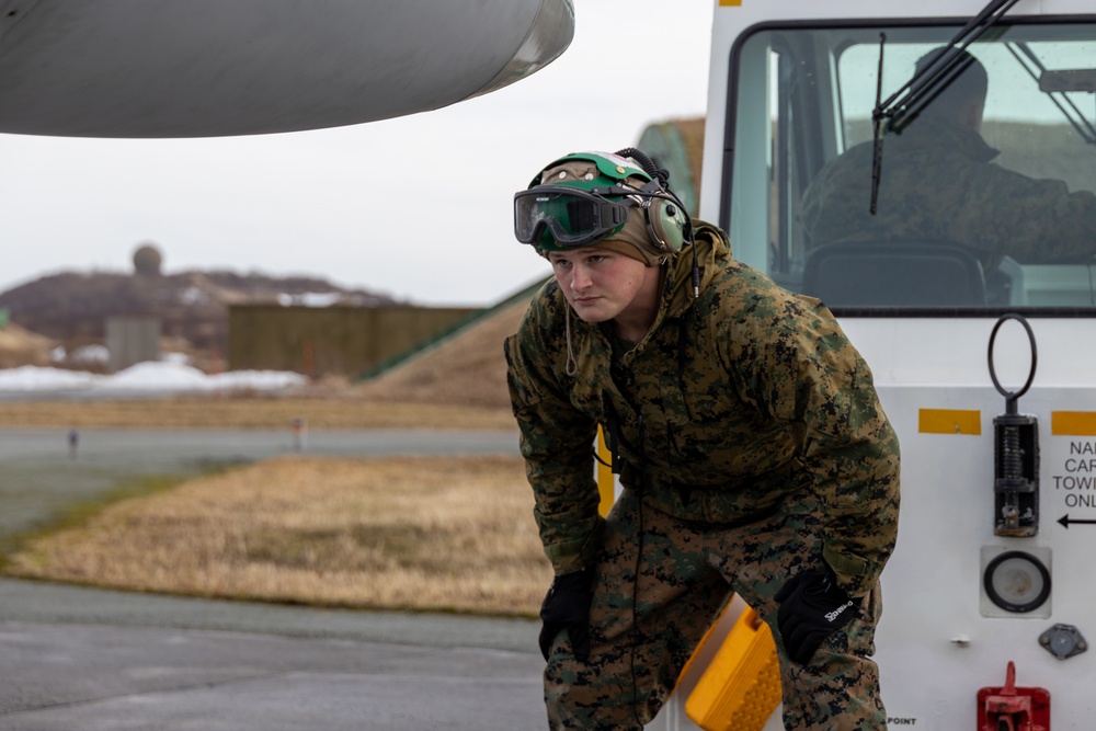 U.S. Marine Corps F/A-18s arrive in Norway