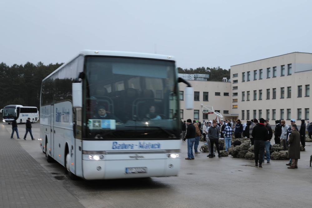 Troops move to Exercise Saber Strike 22