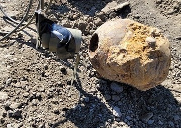 Explosive Ordnance Disposal Soldiers destroy more than 250 cannon balls in Pennsylvania