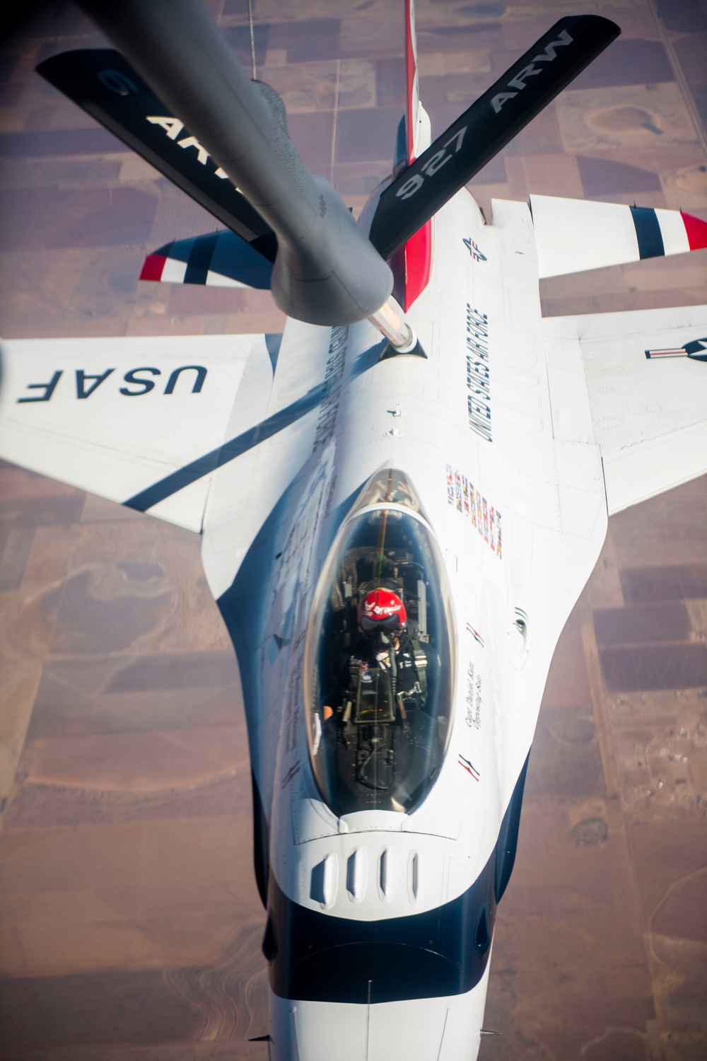 91st ARS refuel USAF Thunderbirds