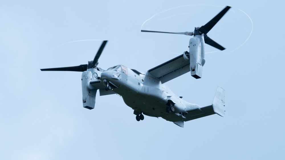 MV-22B Osprey lands at Tripler