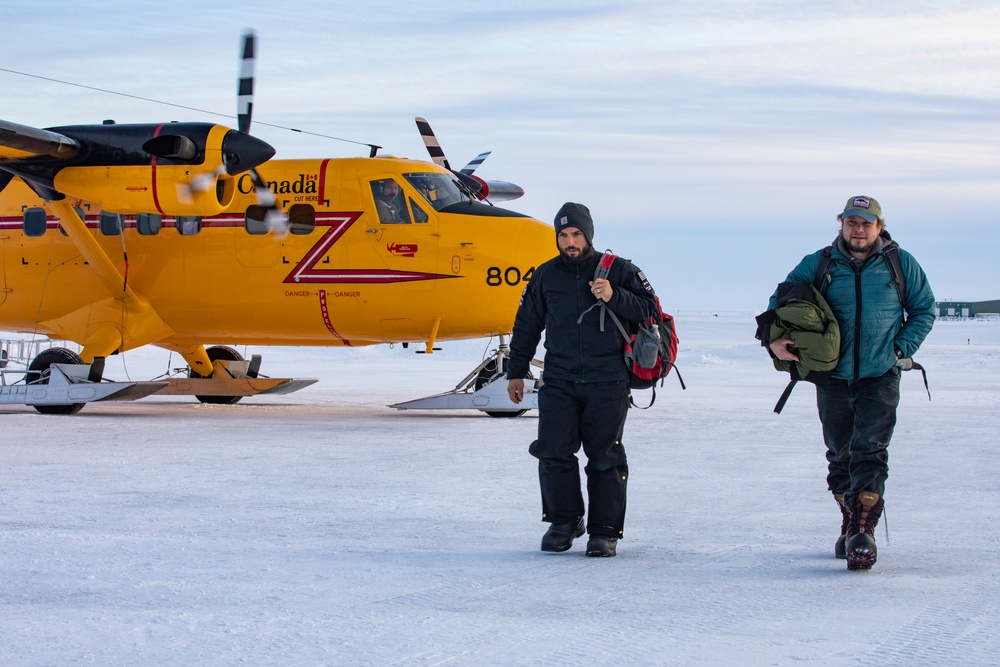 DVIDS - Images - Arctic Submarine Laboratory and Royal Canadian Air ...