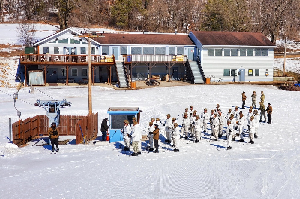 CWOC students complete skiing familiarization during training at Fort McCoy
