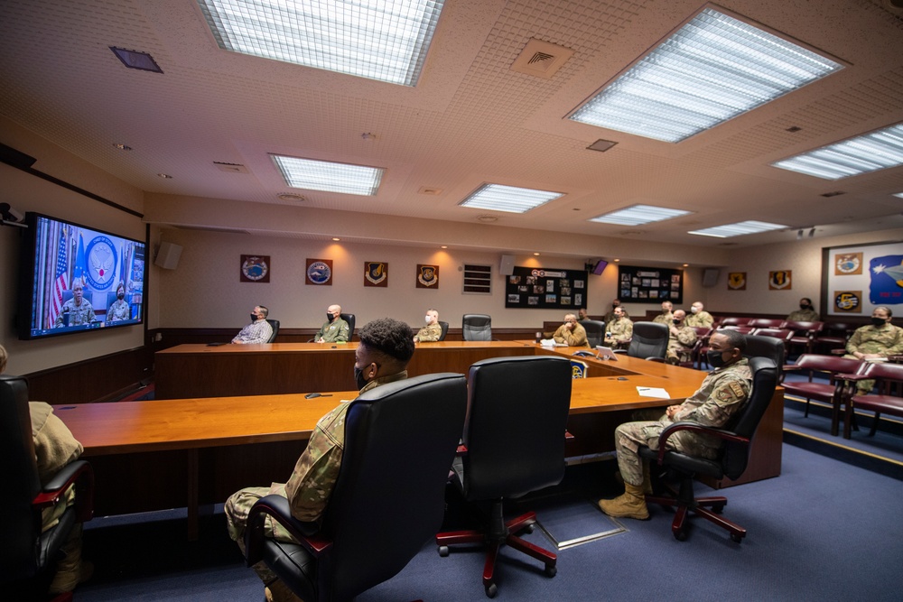 CSAF &amp; CMSAF meet with U.S. forces in Japan on virtual all-call