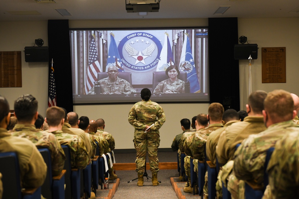 CSAF &amp; CMSAF meet with U.S. forces in Japan on virtual all-call