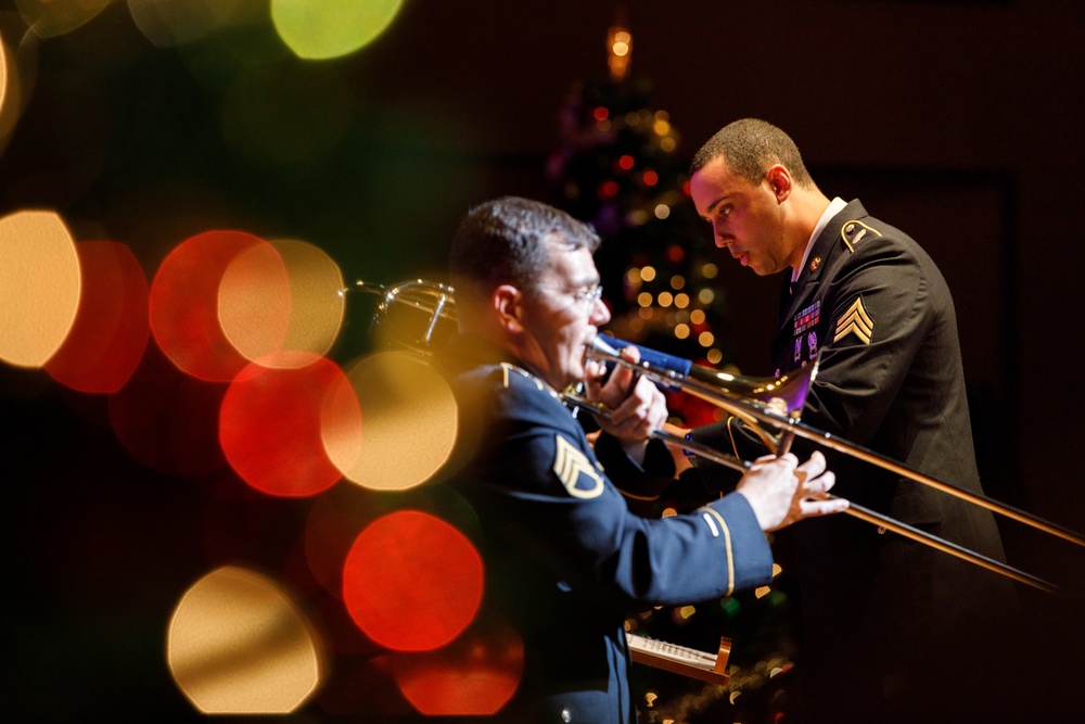 The holiday concert presented by USARJ BAND took place at Zama Harmony Hall, Kanagawa, Japan on Dec 18, 2021.