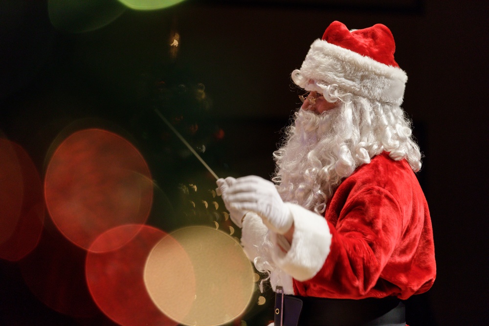 The holiday concert presented by USARJ BAND took place at Zama Harmony Hall, Kanagawa, Japan on Dec 18, 2021.
