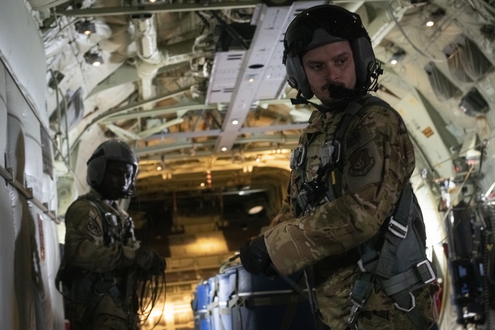 DVIDS - Images - U.S., Bangladesh air forces perform air drops together ...