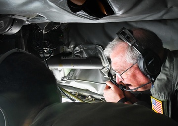 5th Air Force Commander visits Kadena
