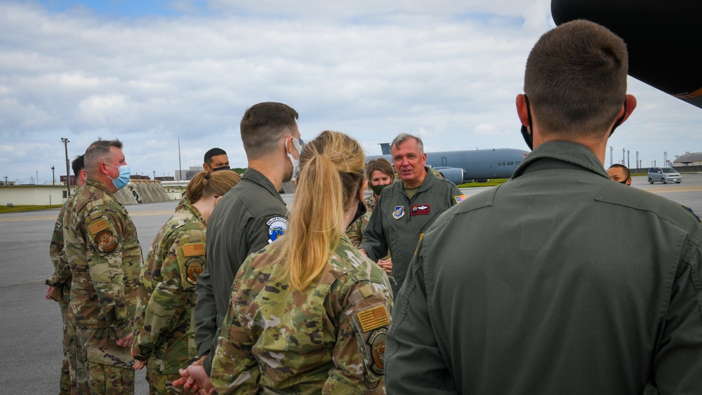 5th Air Force Commander visits Kadena