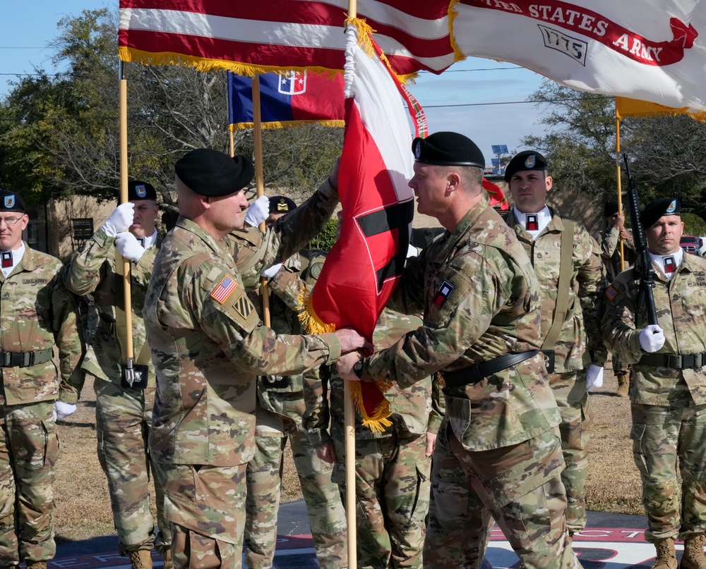 For the love of god sew on your name tapes. : r/nationalguard