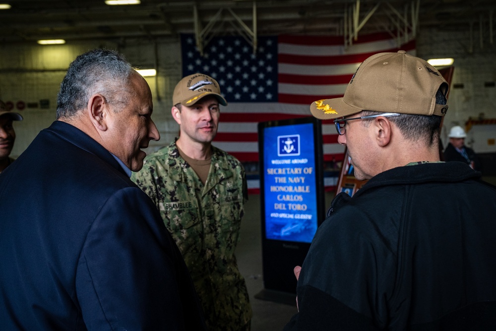 SECNAV visits Norfolk