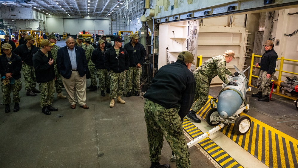 SECNAV visits Norfolk