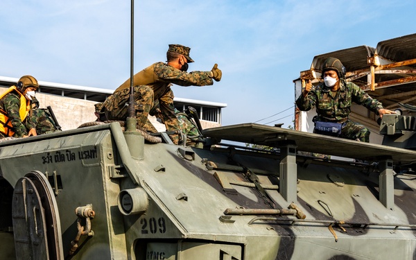 U.S. Marine Corps Forces Pacific Commander visits Thai, U.S. Marines during Cobra Gold 2022