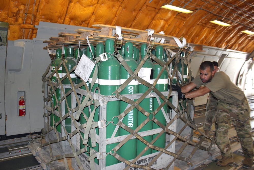 KC-10 Cargo Load Operations