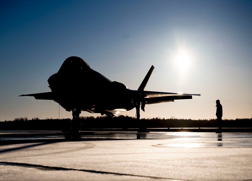 RAF Lakenheath F-35s support NATO's eastern flank