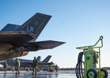 RAF Lakenheath F-35s support NATO's eastern flank