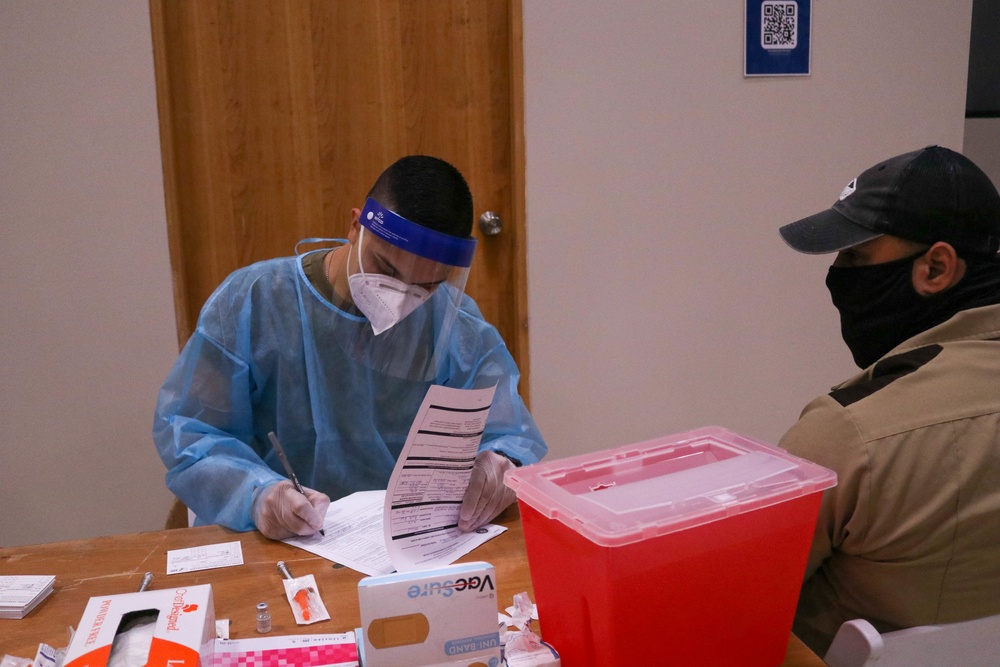 Puerto Rico National Guard vaccinates the personnel of Mercedita Airport in Ponce