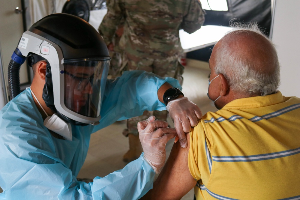 The PRNG began vaccination at the Ferry Terminal in Ceiba