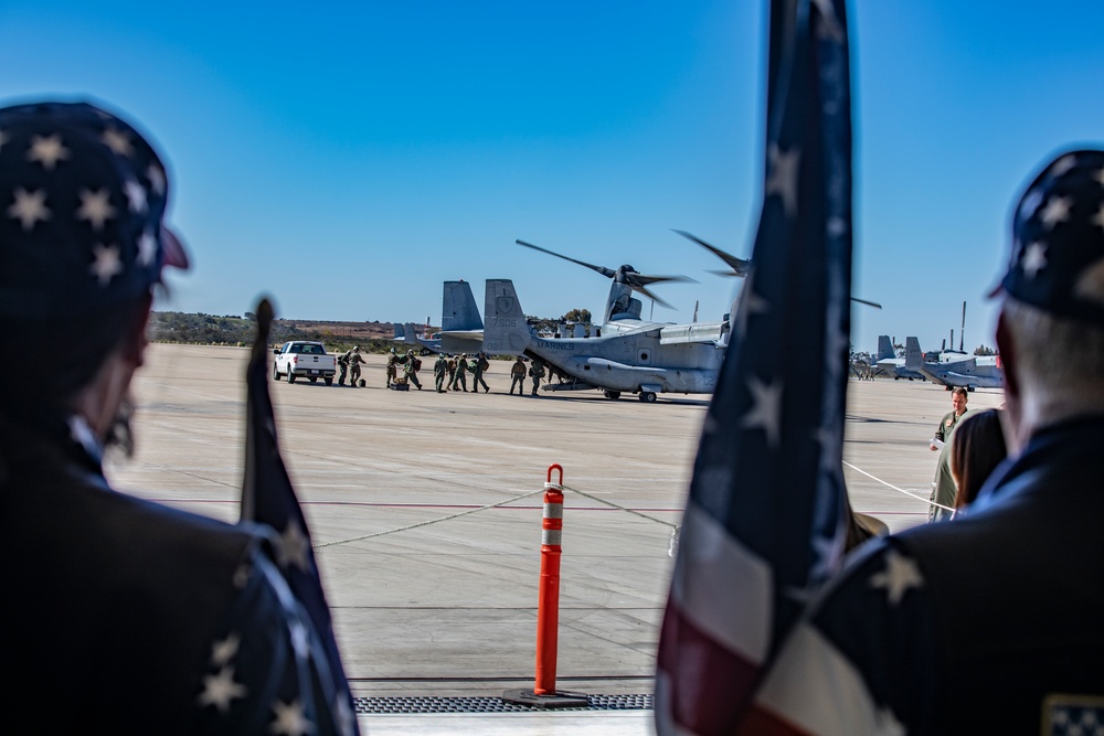 VMM-165 (Rein.), 11th MEU, returns from Western Pacific 21.2 deployment