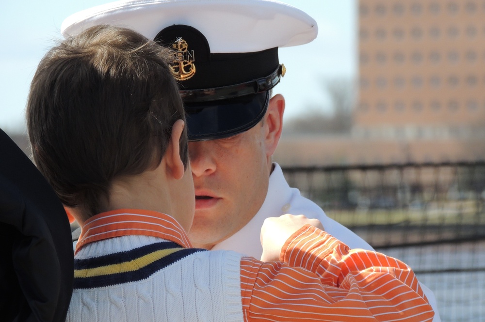 Naval Museum hosts a commissioning ceremony