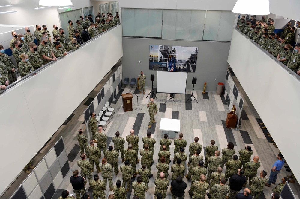 COMLCSRON ONE Commodore Speaks to Sailors During All-Hands Call