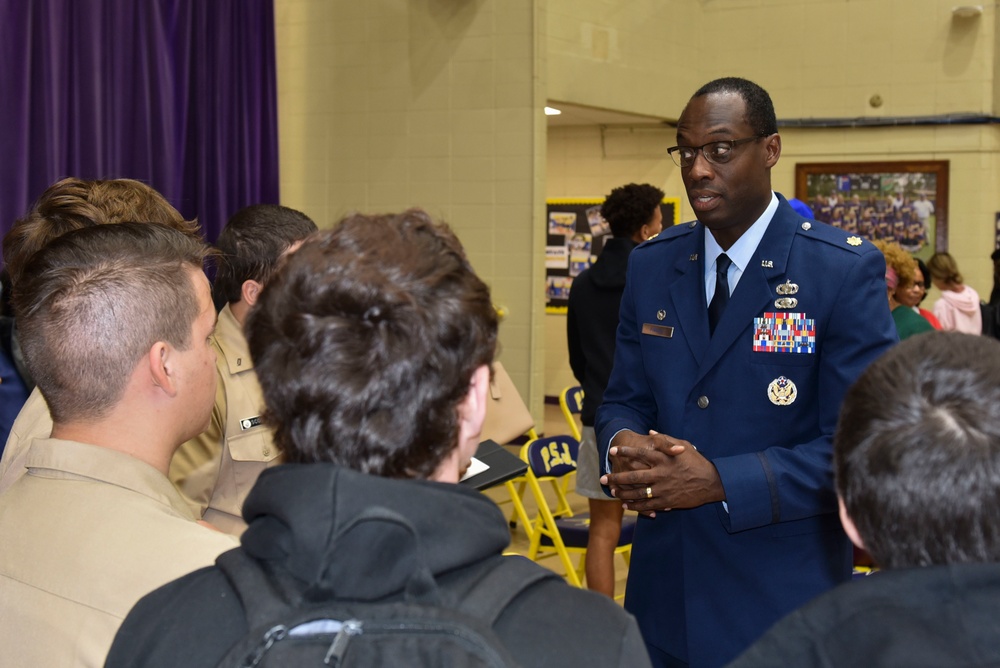 Maj Fingall inspires next generation of leaders