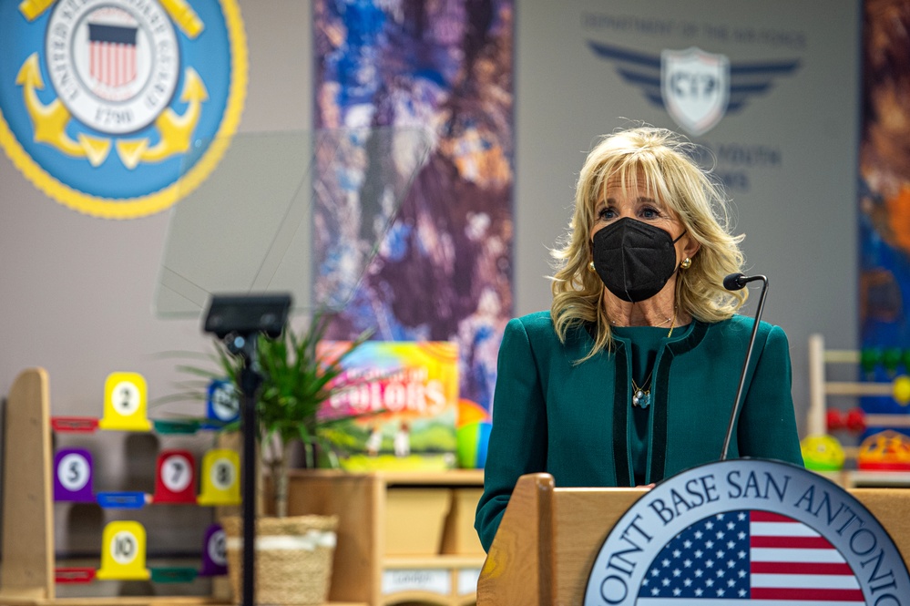 First Lady visits JBSA