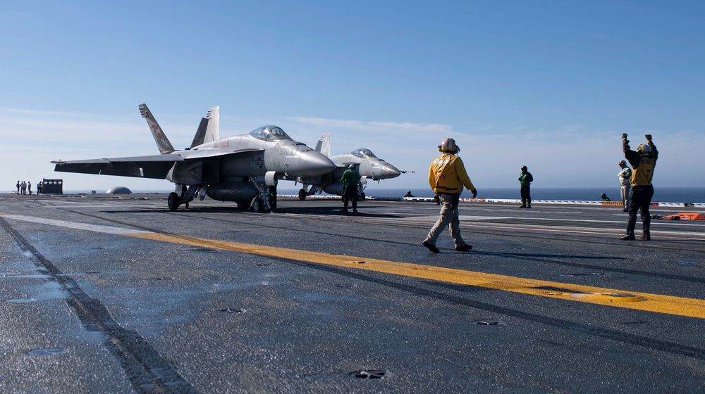 F/A-18E Super Hornet Rest On The Flight Deck