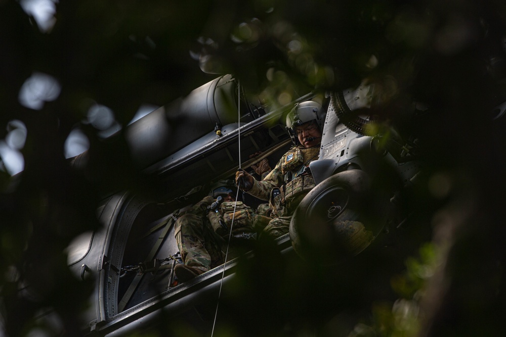 U.S. Marines conduct joint casualty hoist training drills