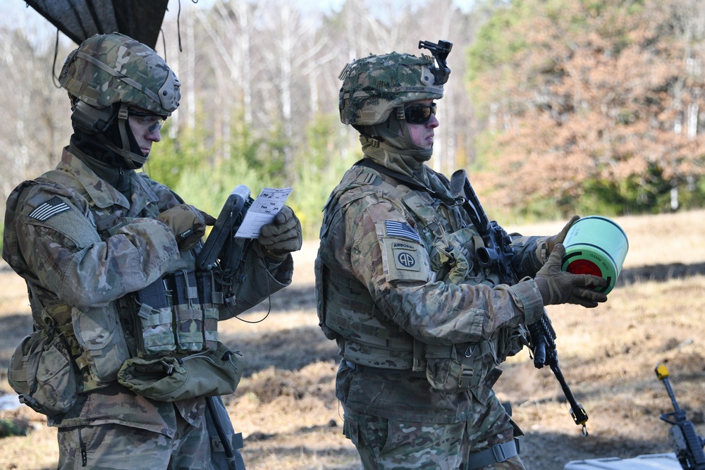 4-319th AFAR, 173rd AB live fire with M777 howitzers