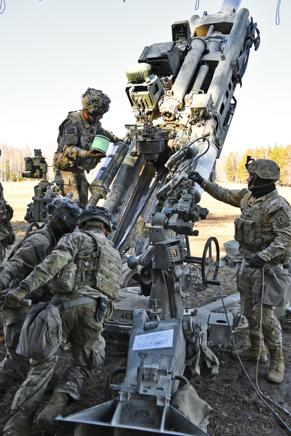 4-319th AFAR, 173rd AB live fire with M777 howitzers