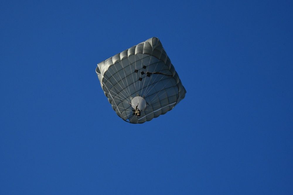 173rd BSB conduct Airborne Operations