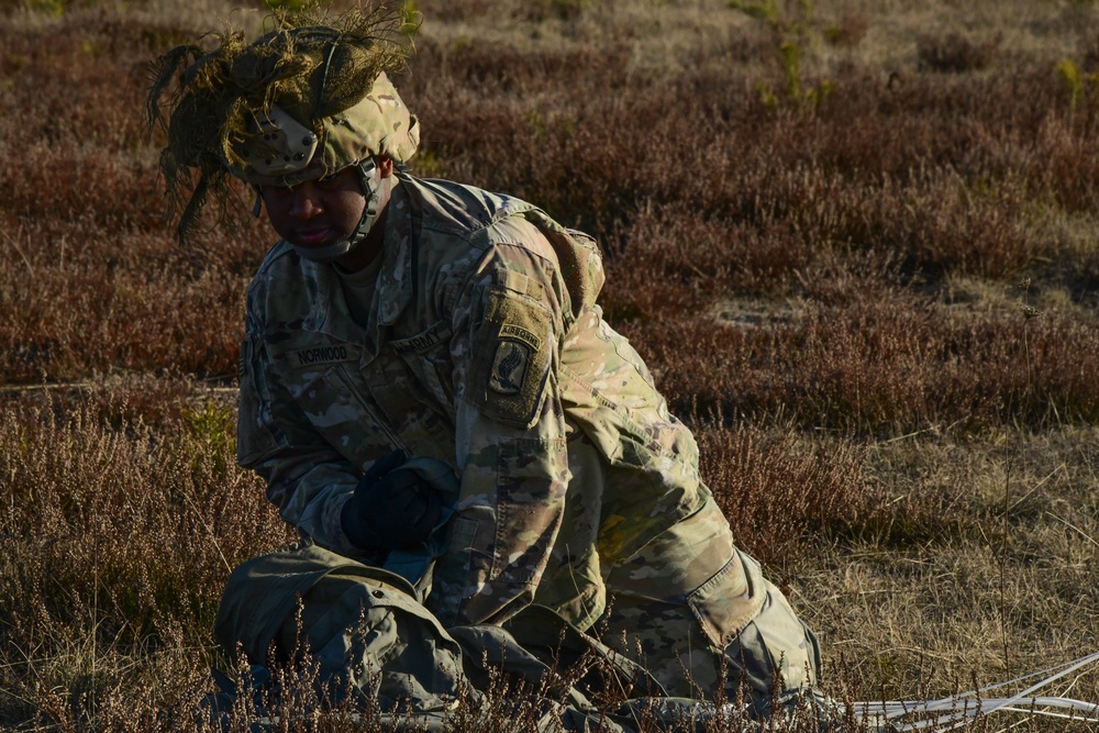 173rd BSB conduct Airborne Operations