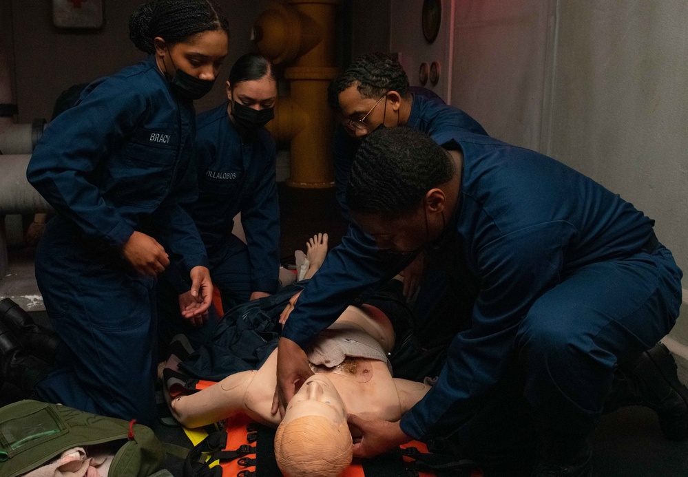 Hospital Corpsman Basic Students Complete Shipboard Medical Training