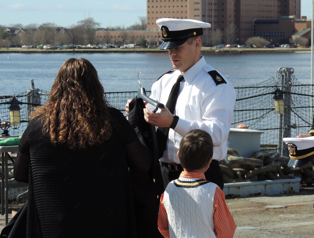 Naval Museum hosts a commissioning ceremony