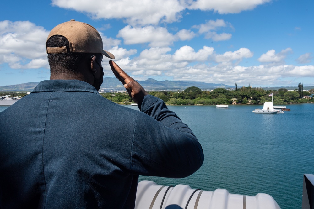 USS Portland (LPD 27) departs Joint Base Pearl Harbor-Hickam