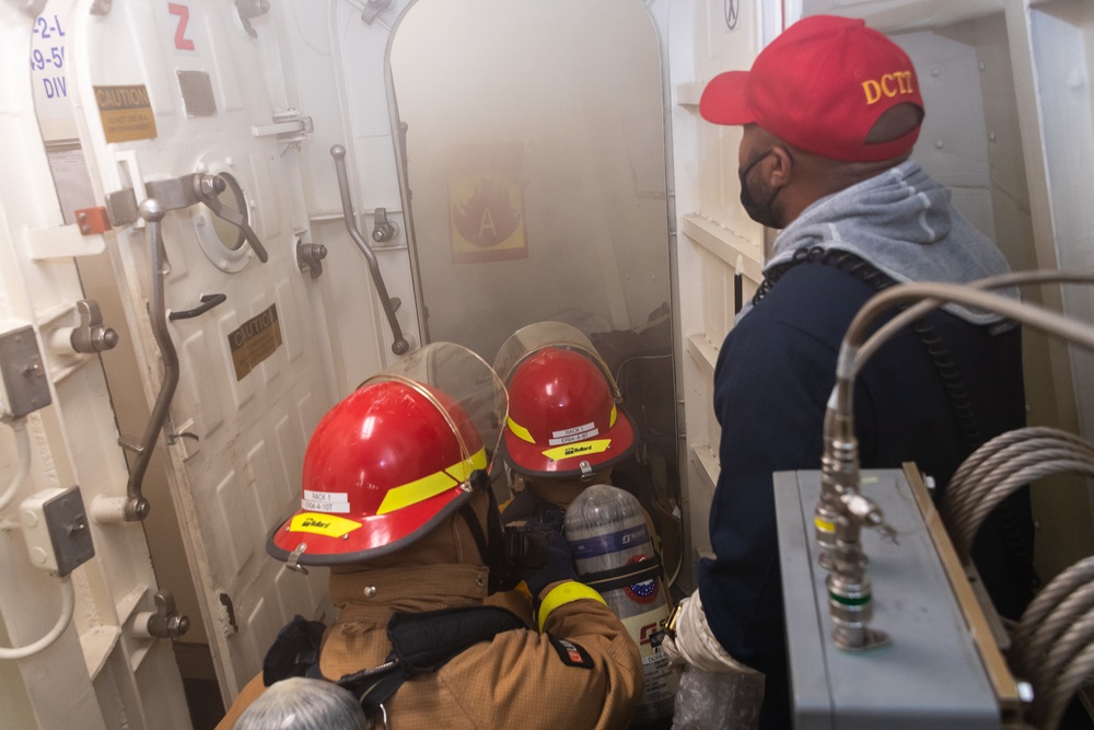 USS Portland (LPD 27) Damage Control Training