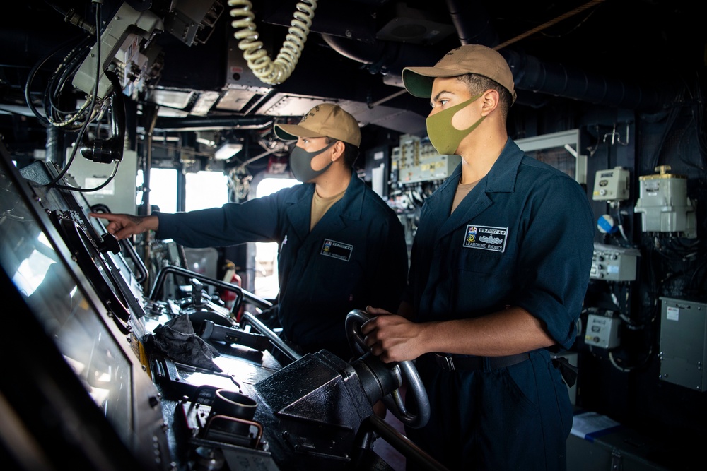 USS Dewey Participates in Bilateral Advanced Warfare Training