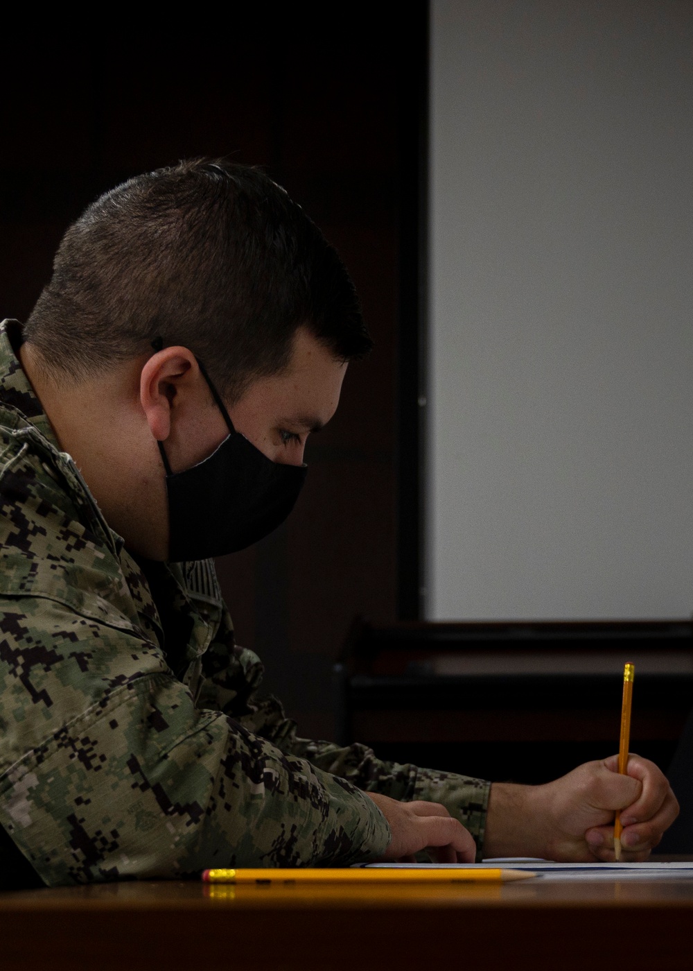 NTAG Mid America Recruiters Take E-6 Exam