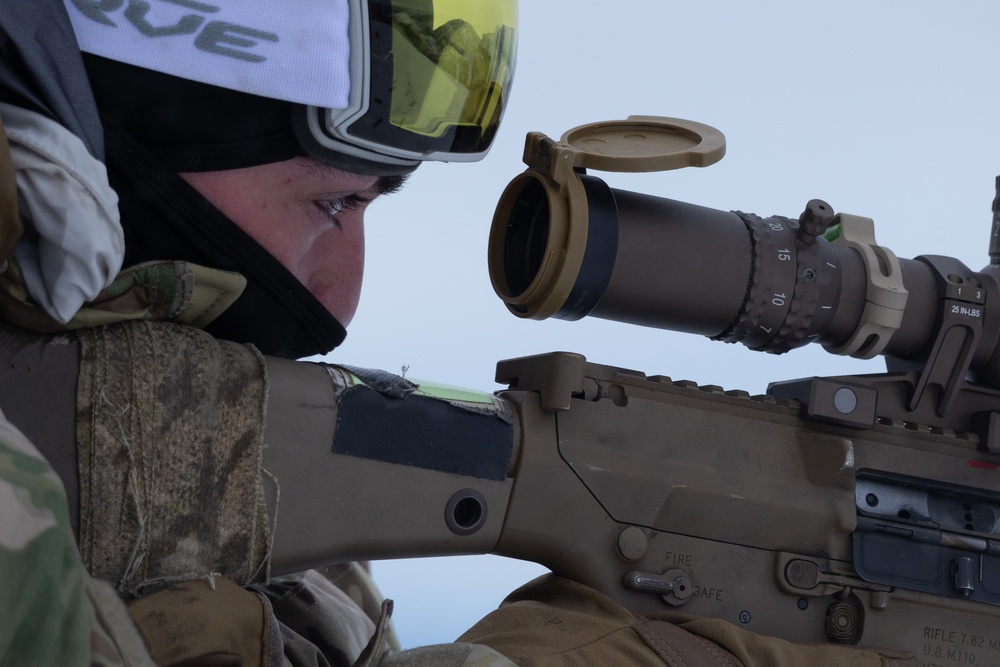 10th SFG(A) Green Berets take aim, fire at Alaska sniper range