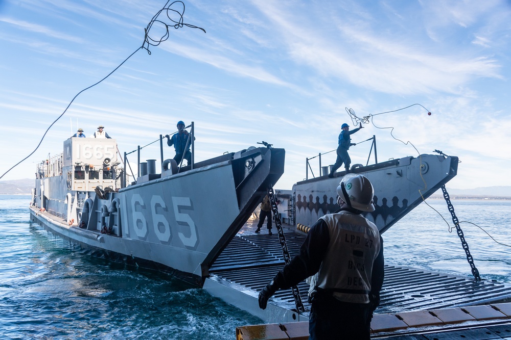 USS Portland (LPD 27) conducts amphibious operations