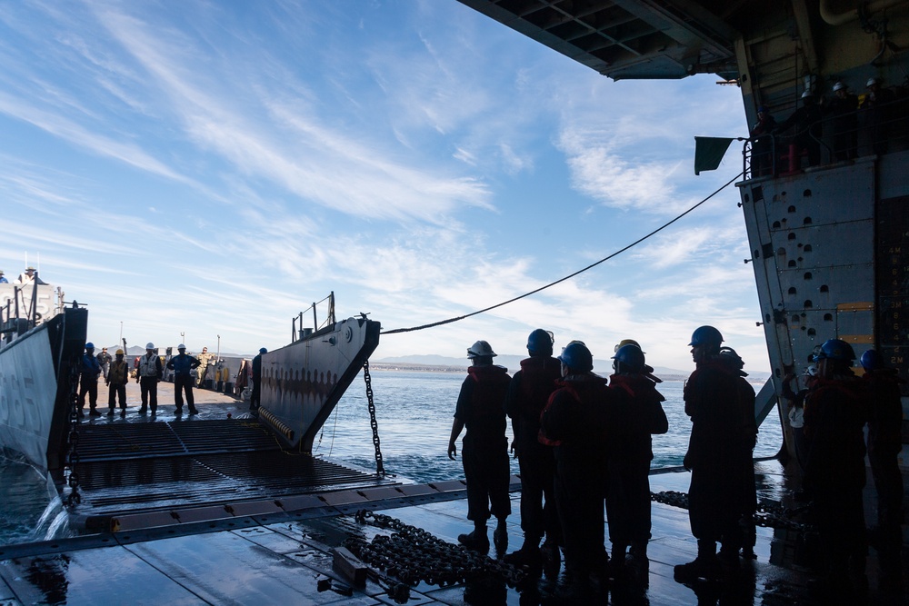 USS Portland (LPD 27) conducts amphibious operations