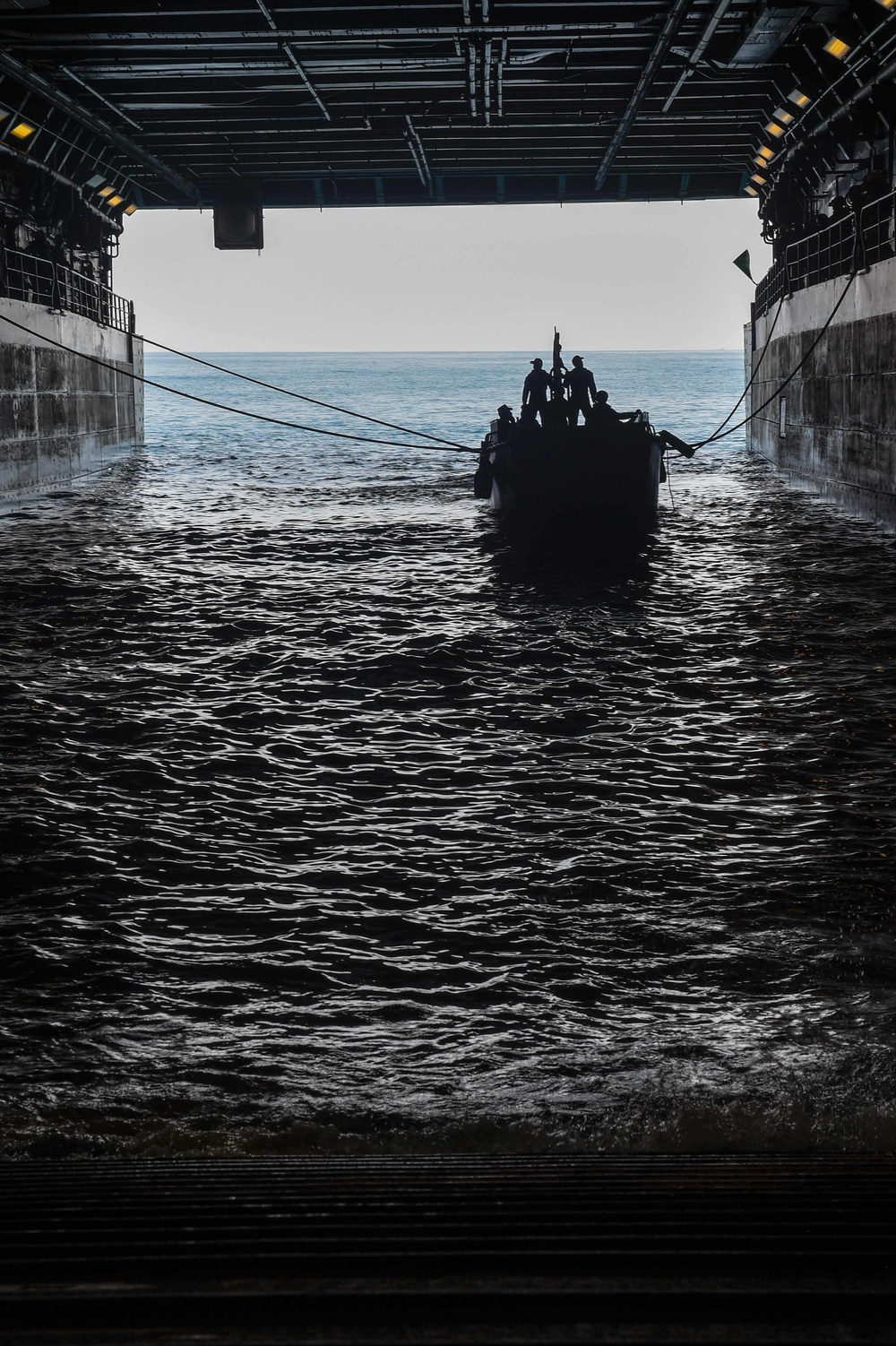 USS Green Bay (LPD 20) Conducts Well Deck Operations With The Thai Navy During Cobra Gold 22