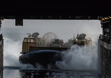 USS Green Bay (LPD 20) Conducts Well Deck Operations With The Thai Navy During Cobra Gold 22