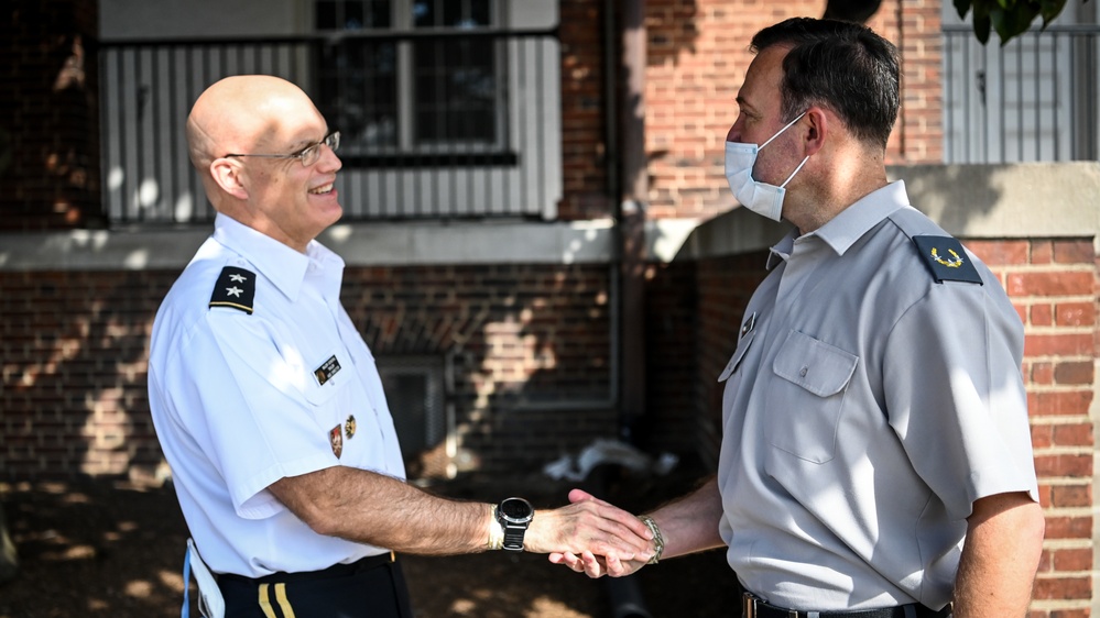 Chilean Defense Attaché Lt. Gen. Cristian Roberto Guedelhoefer Erbetta Visits IADC