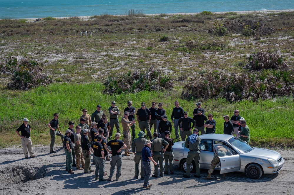 Cape Canaveral SFS EOD Team Organizes Joint Explosice Vehicle Entry Training